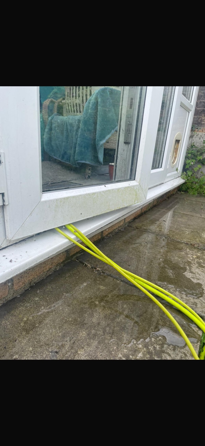 Window sill before cleaning